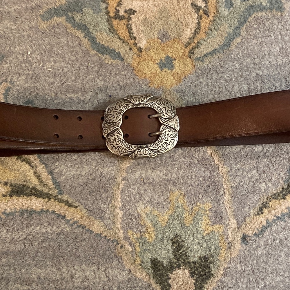 Dark Brown Leather Fossil Belt Sz L( fits like a 8/10) - Picture 1 of 3